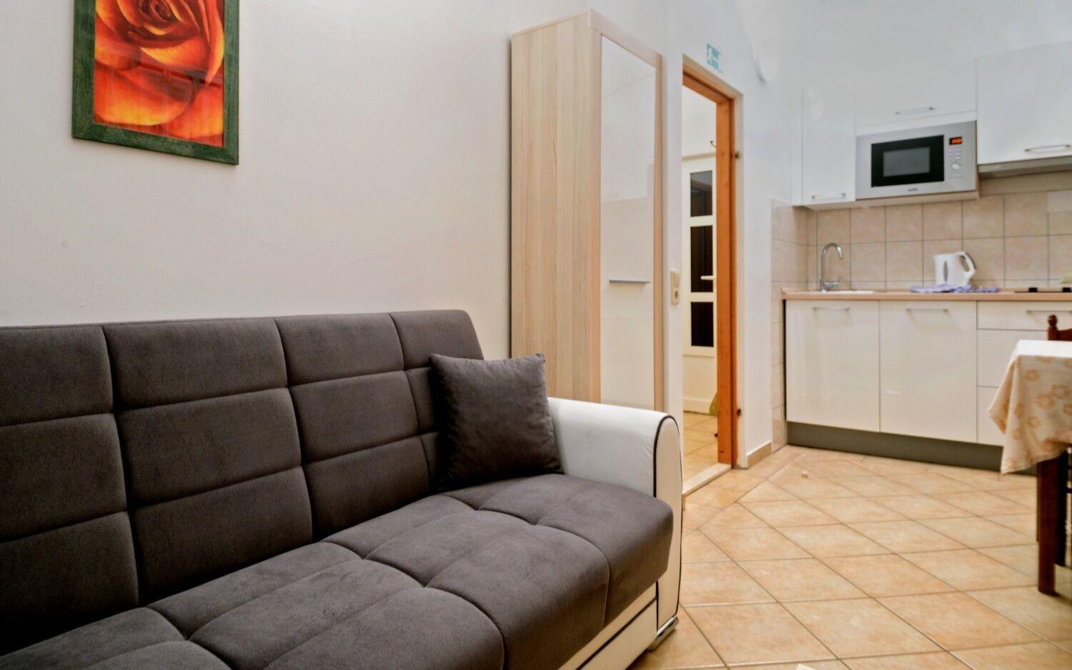 Apartments Bisernica-With Pool Razanj Ngoại thất bức ảnh