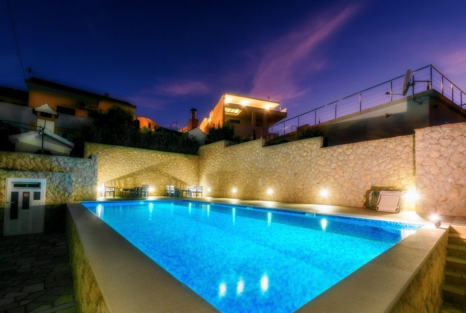 Apartments Bisernica-With Pool Razanj Ngoại thất bức ảnh
