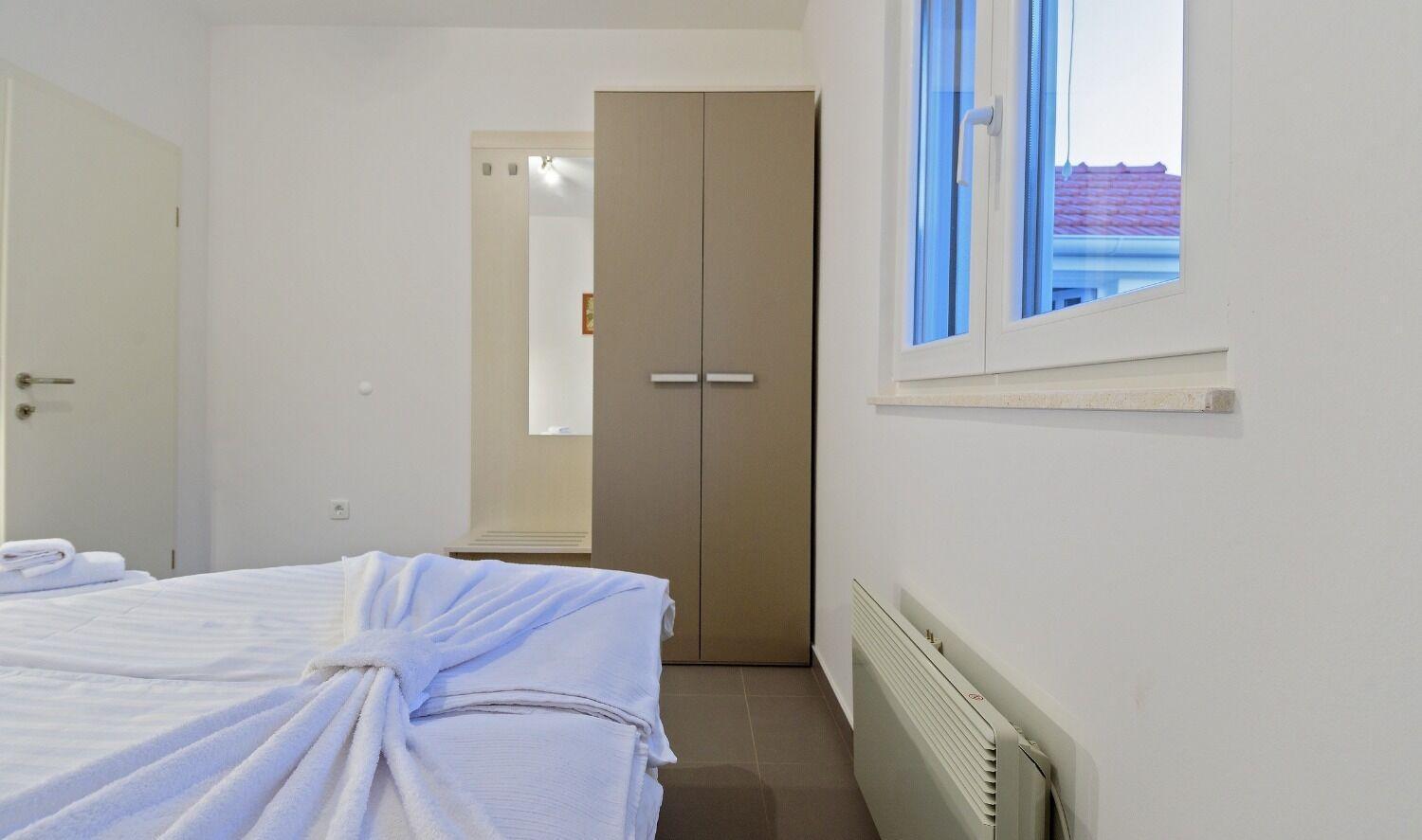 Apartments Bisernica-With Pool Razanj Ngoại thất bức ảnh